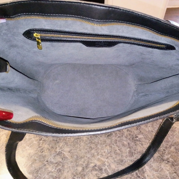 Authentic Louis Vuitton Saint Jacques GM – Black Epi Leather - Picture 8 of 9